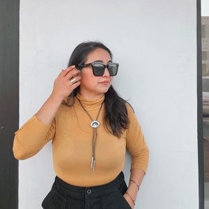 Meet your Posher, Mayra